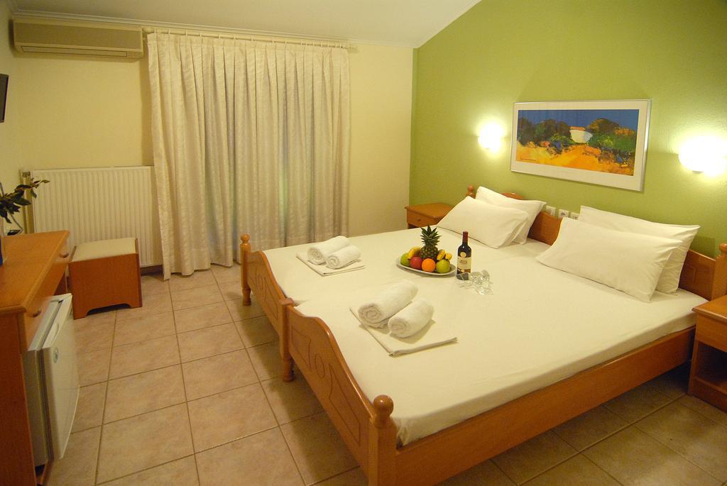 Apollon Hotel Paralía 객실 사진