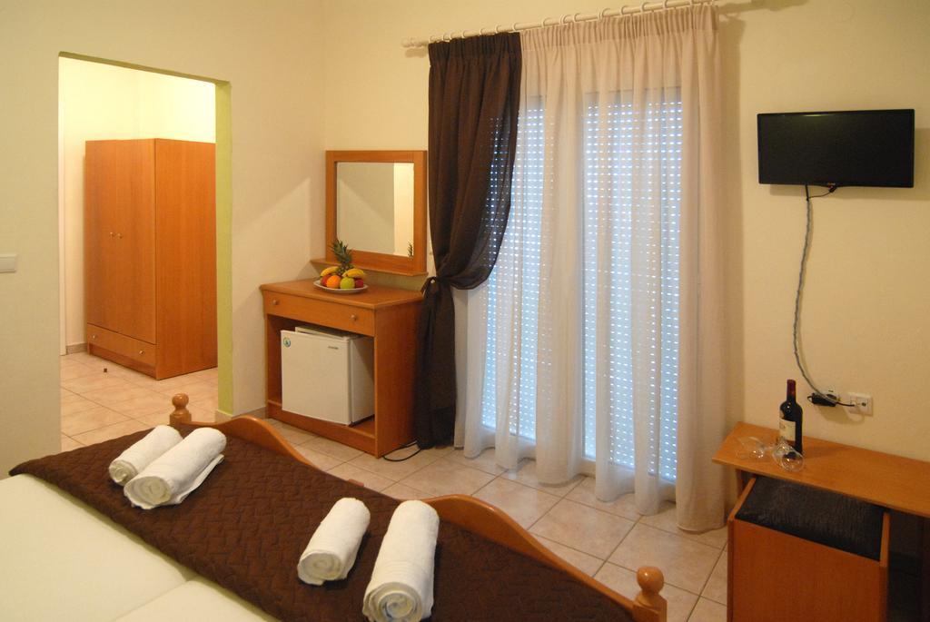 Apollon Hotel Paralía 객실 사진